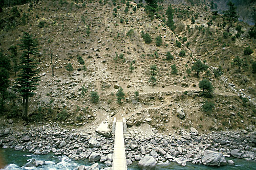 Was eine Brücke bewirkt, Torwal, Swat, Pakistan, 1985