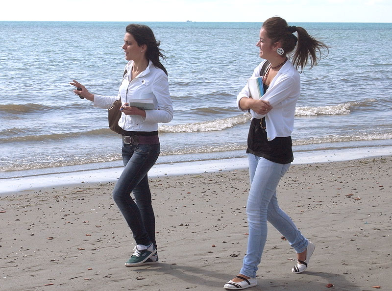 Gehen im Sand, Durres
